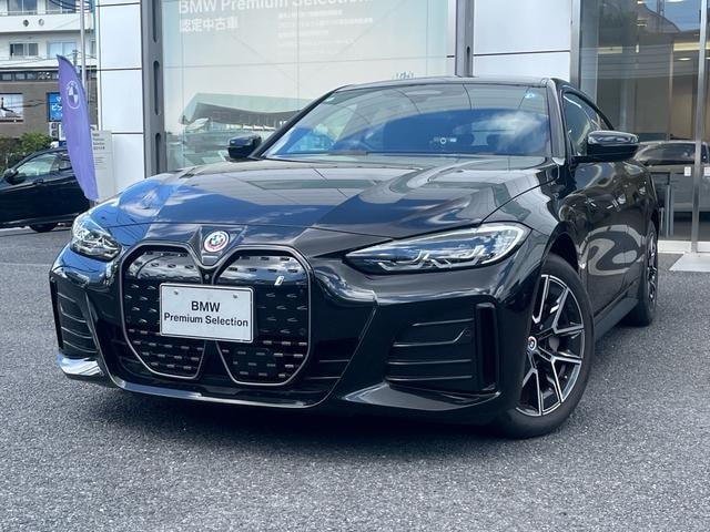 Bmw i4 2022 — фото автомобиля 1