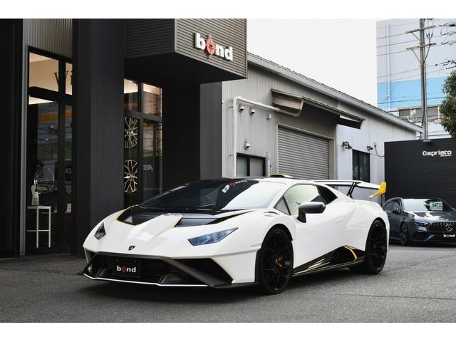 Lamborghini HURACAN 2021 — фото автомобиля