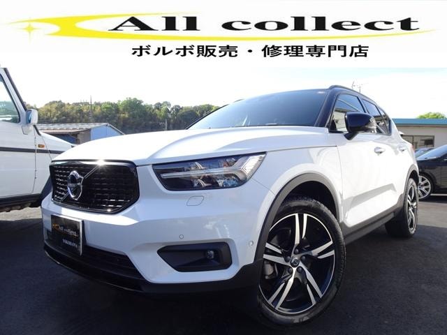 Volvo XC40 2019 — фото автомобиля 1