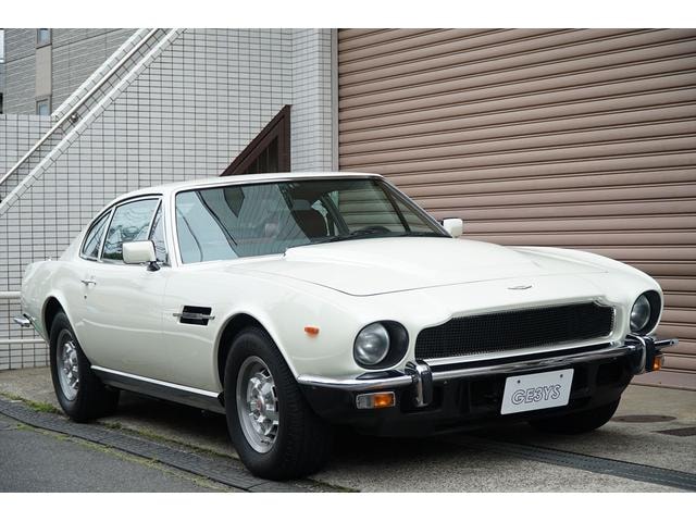 Aston Martin V8 1983 — фото автомобиля