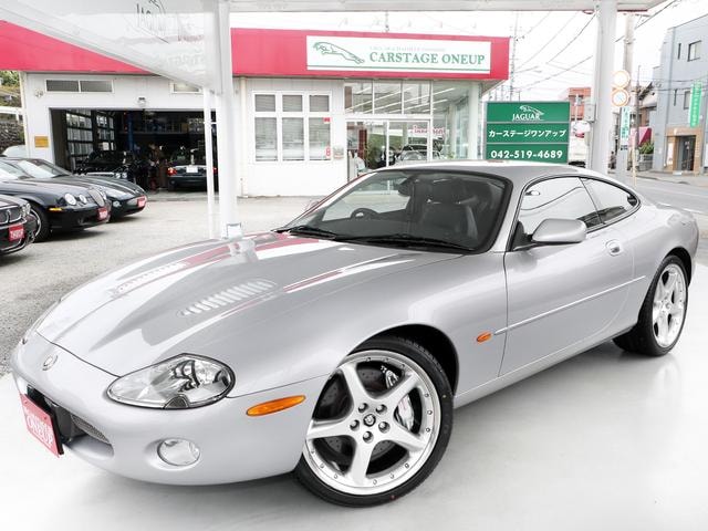 Jaguar XK 2001 — фото автомобиля