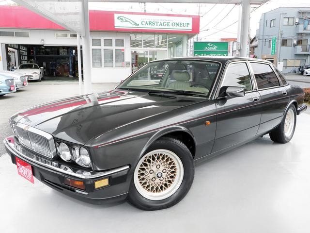 Jaguar XJ 1993 — фото автомобиля