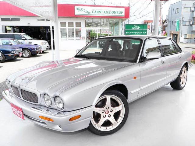 Jaguar XJ 2002 — фото автомобиля
