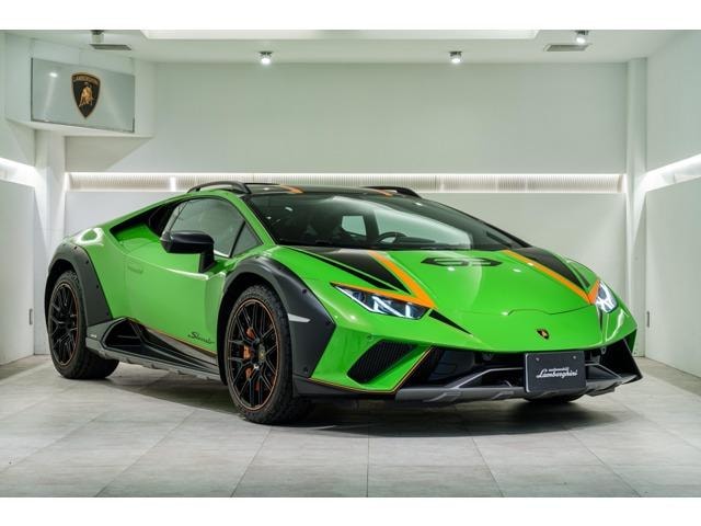 Lamborghini HURACAN 2023 — фото автомобиля