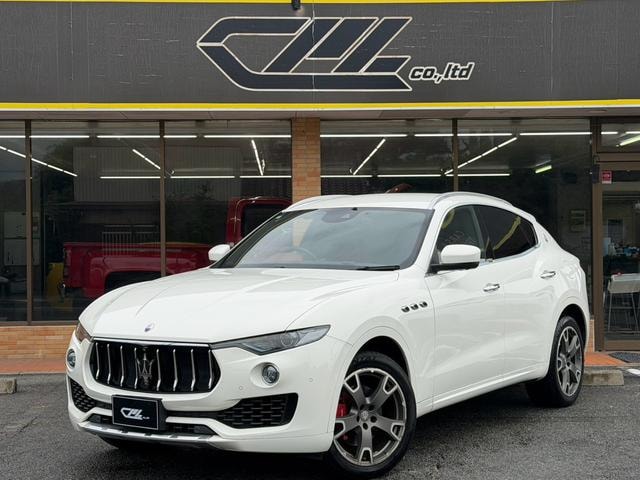 Maserati LEVANTE 2017 — фото автомобиля 1