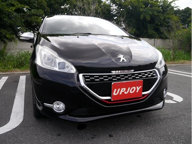 Peugeot 208 2014 — фото автомобиля