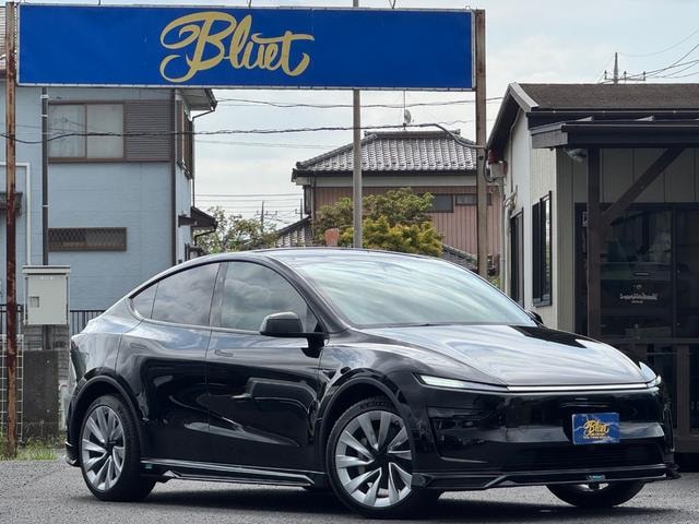 Tesla MODEL Y 2025 — фото автомобиля 1