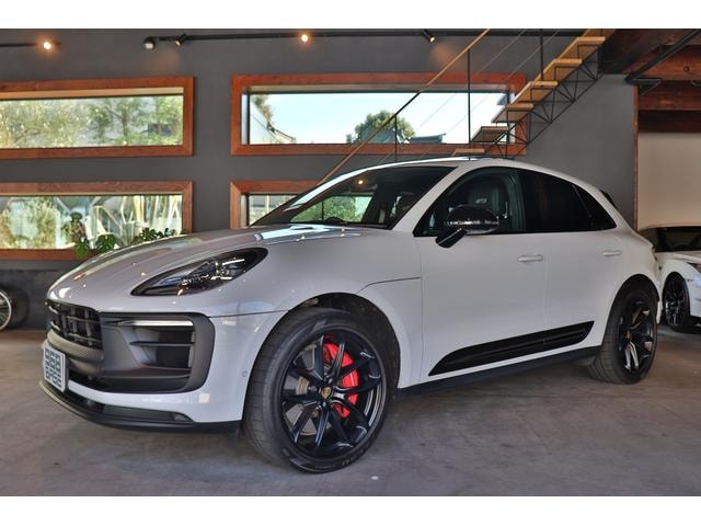 Porsche MACAN 2025 — фото автомобиля 1