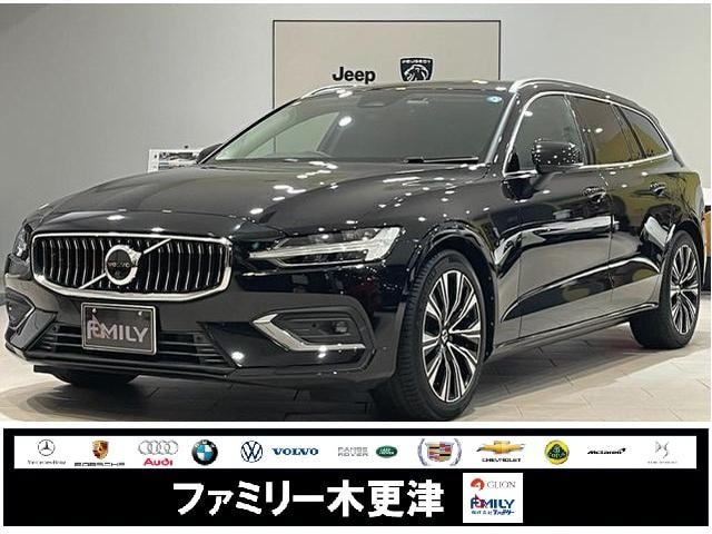 Volvo V60 2023 — фото автомобиля 1