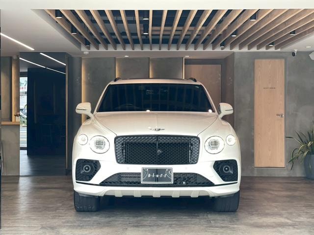 Bentley BENTAYGA 2021 — фото автомобиля