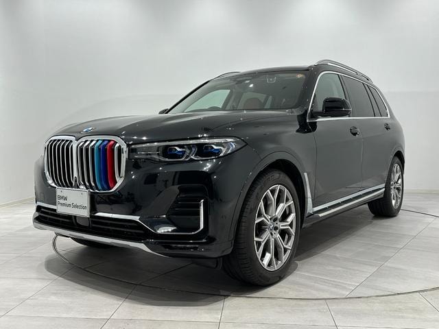 Bmw X7 2023 — фото автомобиля 1