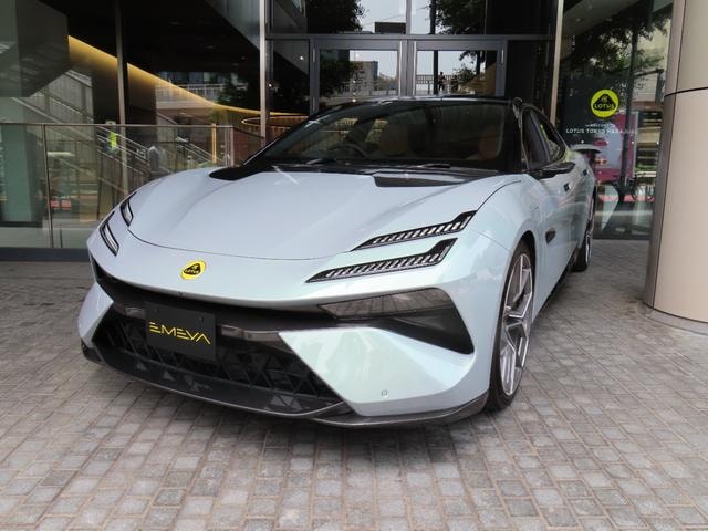 Lotus EMEYA 2024 — фото автомобиля