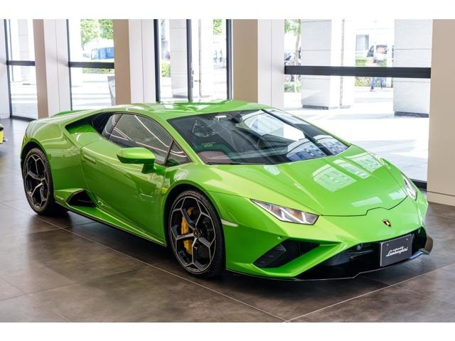 Lamborghini HURACAN 2022 — фото автомобиля