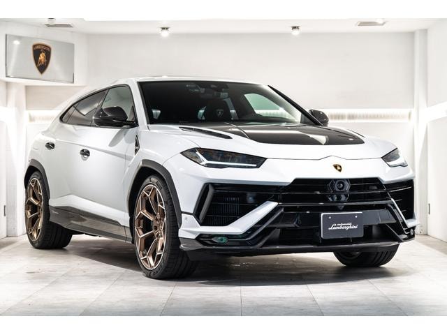Lamborghini URUS 2025 — фото автомобиля