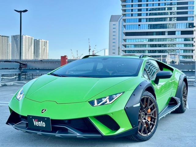 Lamborghini HURACAN 2023 — фото автомобиля