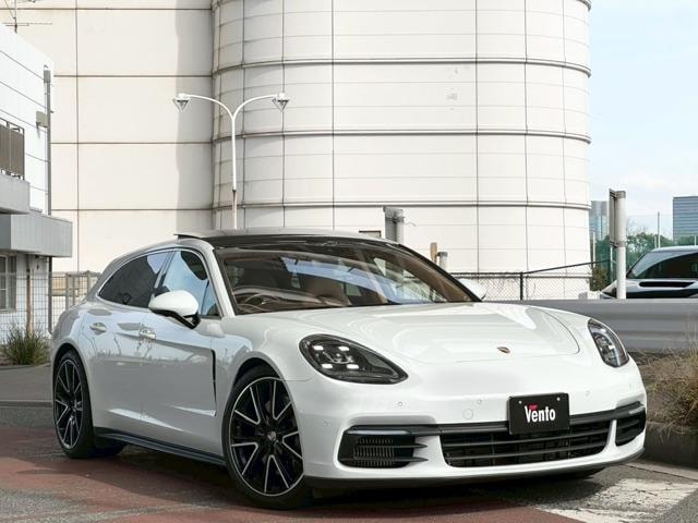 Porsche PANAMERA 2018 — фото автомобиля 1