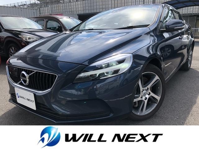 Volvo V40 2017 — фото автомобиля 1