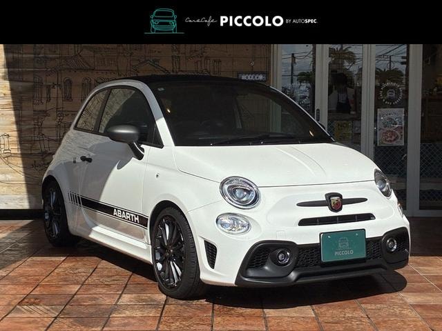 Abarth 595C 2024 — фото автомобиля 1
