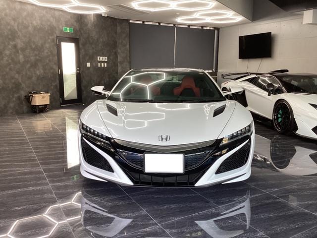 Honda NSX 2017 — фото автомобиля