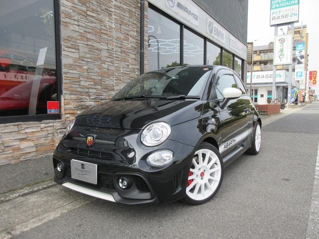 Abarth 695 ESSEESSE 2023 — фото автомобиля