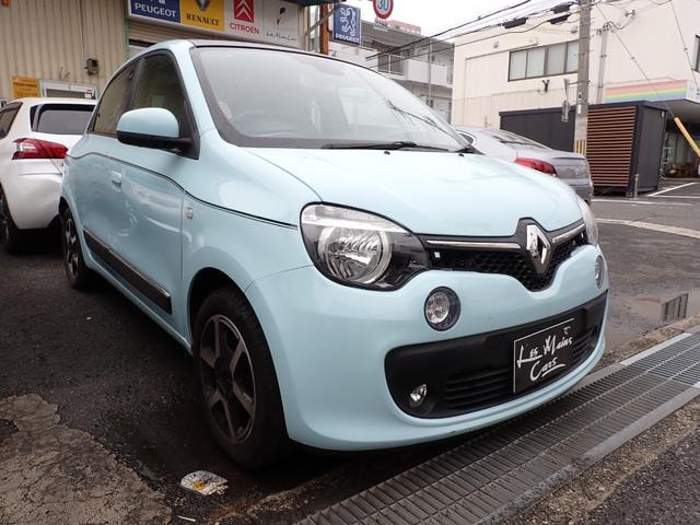 Renault TWINGO 2018 — фото автомобиля 1