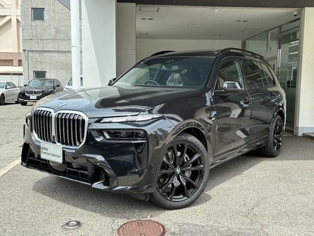 Bmw X7 2025 — фото автомобиля
