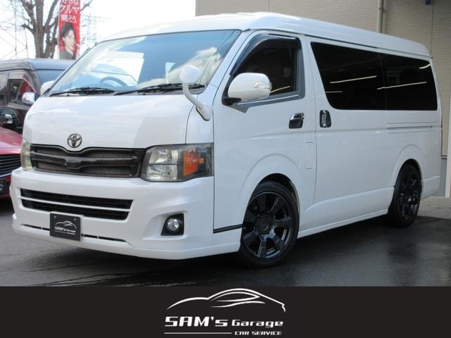 Toyota HIACE WAGON 2011 — фото автомобиля 1