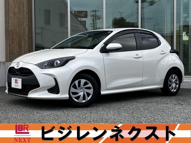 Toyota YARIS 2021 — фото автомобиля