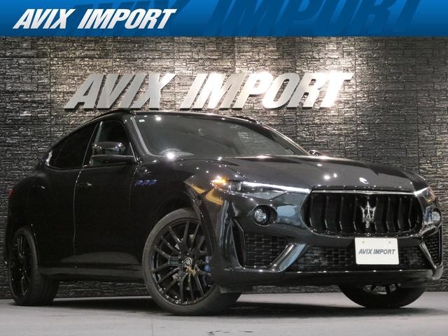 Maserati LEVANTE 2022 — фото автомобиля