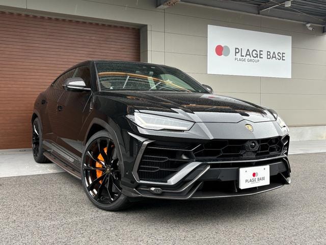 Lamborghini URUS 2019 — фото автомобиля