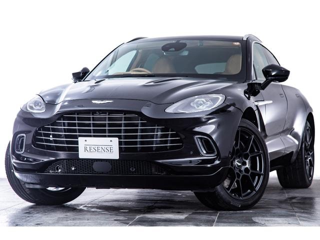Aston Martin DBX 2022 — фото автомобиля