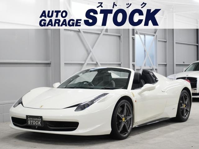 Ferrari 458 SPIDER  — фото автомобиля