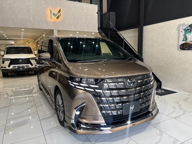Toyota ALPHARD 2025 — фото автомобиля