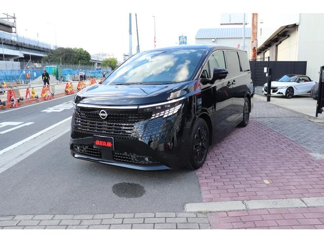 Nissan ELGRAND 2026 — фото автомобиля