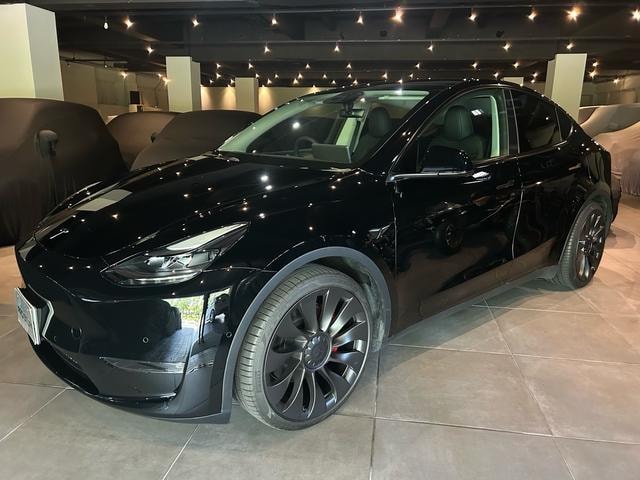 Tesla MODEL Y 2024 — фото автомобиля 1