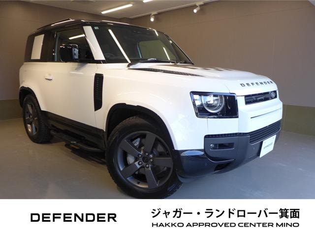 Land Rover DEFENDER 2026 — фото автомобиля