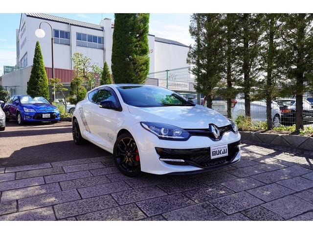 Renault MEGANE 2017 — фото автомобиля 1