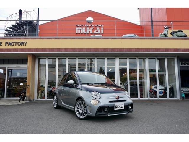 Abarth 695C RIVALE 2019 — фото автомобиля