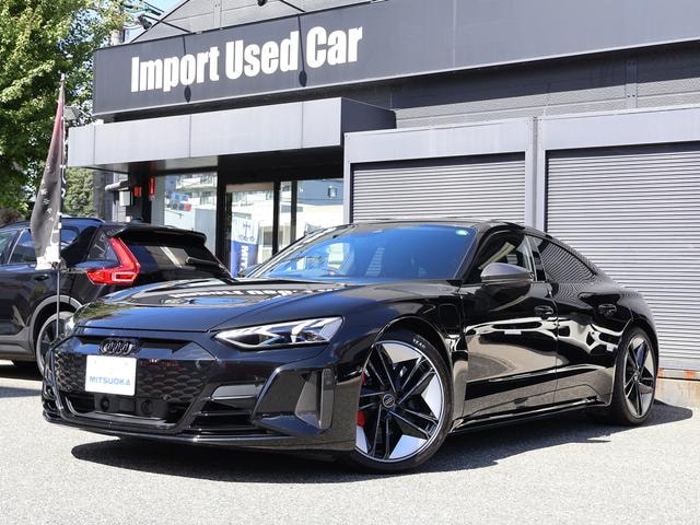 Audi RS E-TRON GT 2024 — фото автомобиля 1