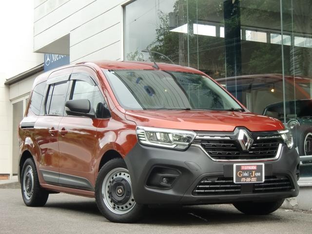 Renault KANGOO 2023 — фото автомобиля 1