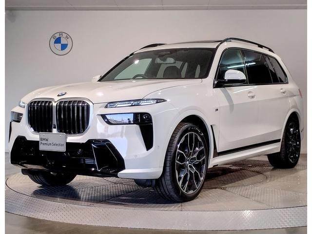 Bmw X7 2026 — фото автомобиля