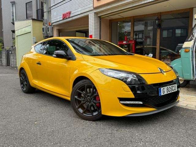 Renault MEGANE 2014 — фото автомобиля 1