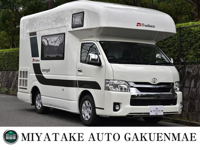 Toyota HIACE VAN 2023 — фото автомобиля