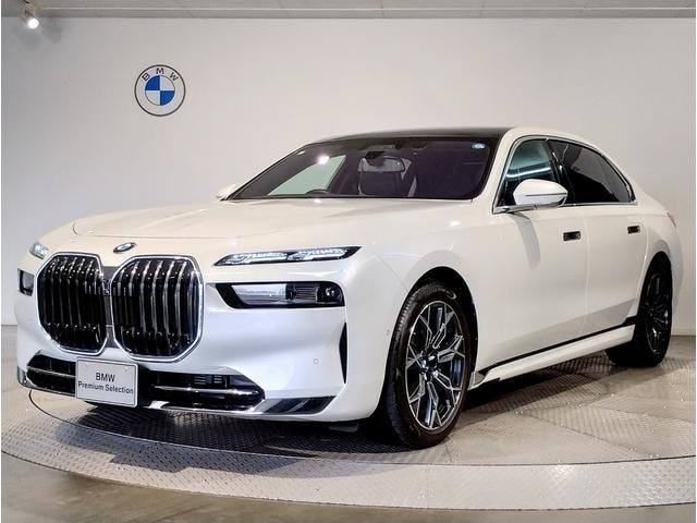 Bmw 7 SERIES 2024 — фото автомобиля