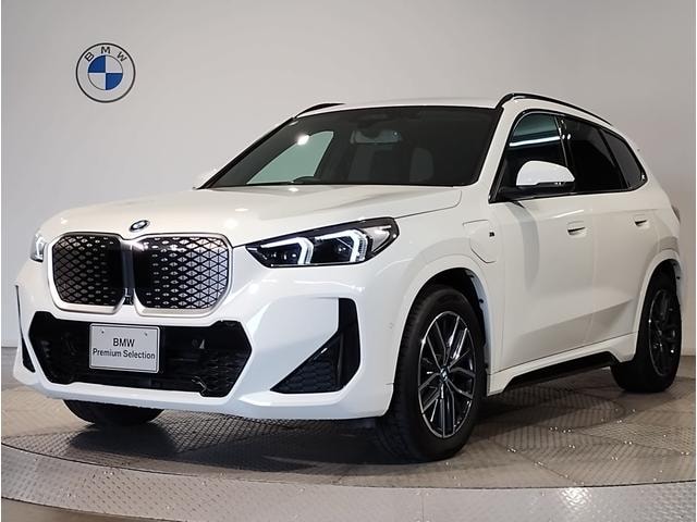 Bmw iX1 2025 — фото автомобиля