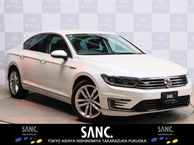 Volkswagen PASSAT GTE 2016 — фото автомобиля