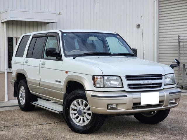 Isuzu BIGHORN 2000 — фото автомобиля