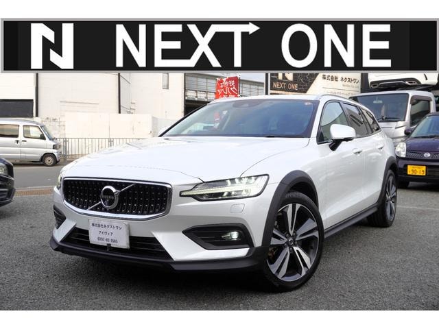 Volvo V60 2019 — фото автомобиля 1