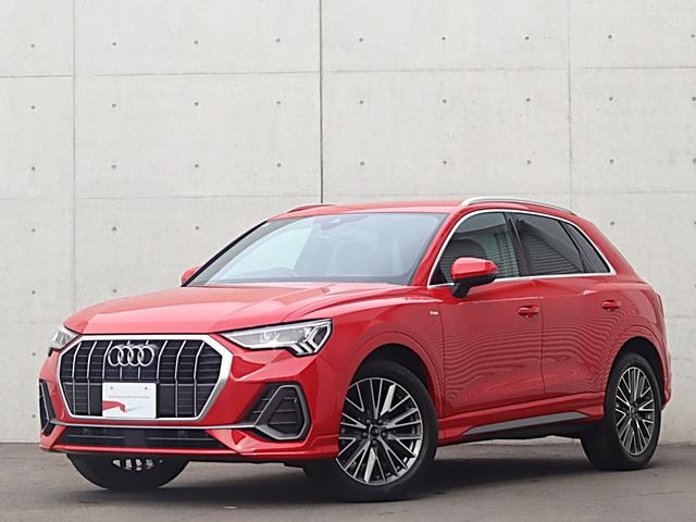 Audi Q3 2024 — фото автомобиля 1