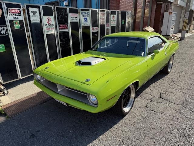 Plymouth BARRACUDA  — фото автомобиля